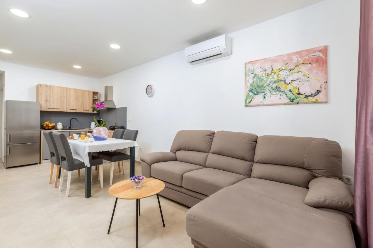 Apartment Lorilu Πούλα Εξωτερικό φωτογραφία